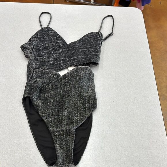 RAMY BROOK ONE PIECE Swimsuit - Picture 1 of 8